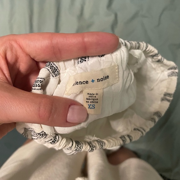 Urban Outfitters jumpsuit - Picture 2 of 3